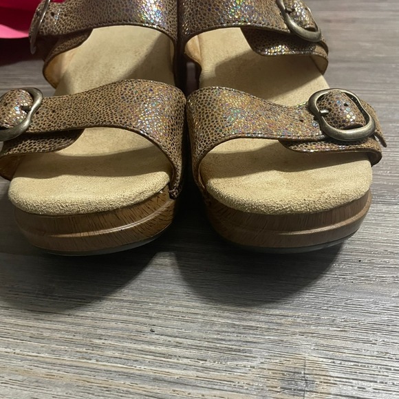 DANSKO Sophie Sandals Metallic Iridescent Leather Clogs Comfort EUR 38/ US 7.5 - Picture 4 of 12
